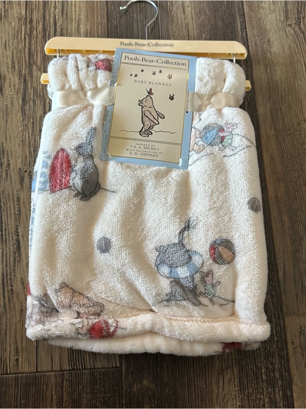 Pooh Bear collection  BEACH summer theme plush throw blanket NEW